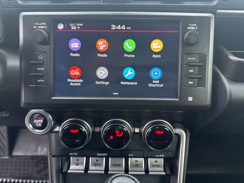 Used 2023 Toyota GR86 Premium w/ ALL Weather Mat Package (TMS) image 21