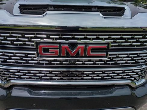 Certified 2021 GMC Sierra 3500 Denali w/ Denali Ultimate Package AWD/4WD image 32