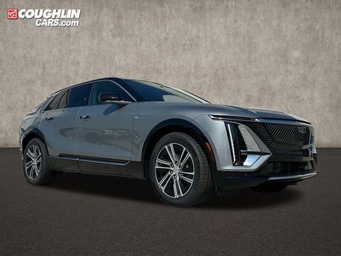 New 2025 Cadillac Lyriq Luxury image 1