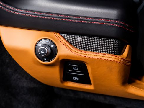 Used 2022 Ferrari F8 Tributo image 46