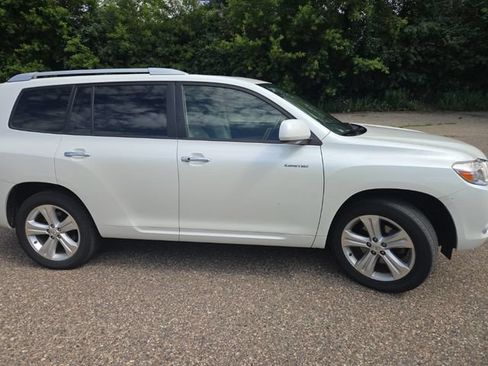 Used 2009 Toyota Highlander Limited AWD/4WD image 18
