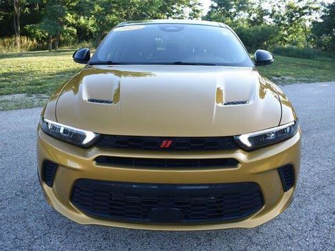 Used 2023 Dodge Hornet GT Plus w/ GT Blacktop Package AWD/4WD image 11