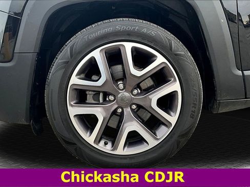 Used 2017 Jeep Renegade Latitude w/ Cold Weather Group image 31