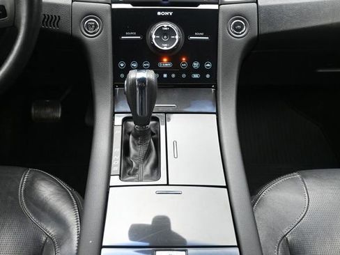 Used 2013 Ford Taurus Limited FWD image 22