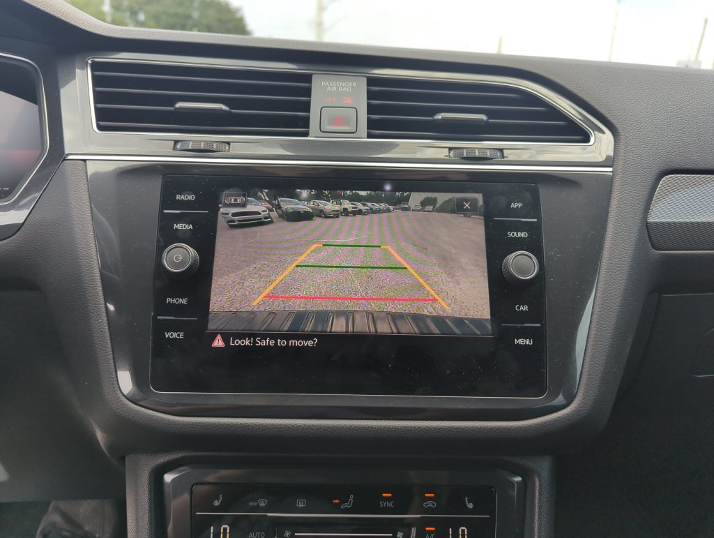Certified 2023 Volkswagen Tiguan SE R-Line FWD image 26