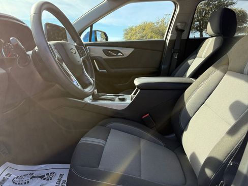 Used 2025 Chevrolet Blazer LT image 27