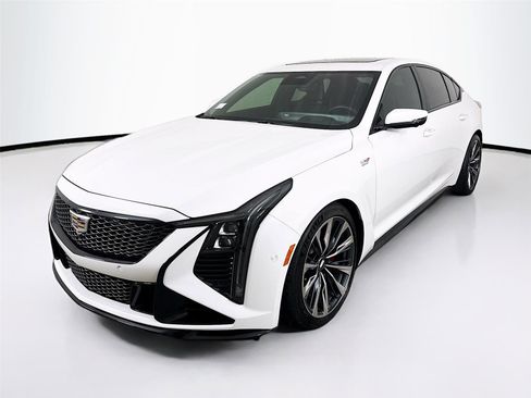 Used 2025 Cadillac CT5 V Blackwing w/ Super Cruise 1 Package image 3