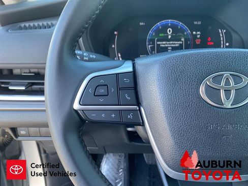 Used 2025 Toyota Grand Highlander AWD image 34