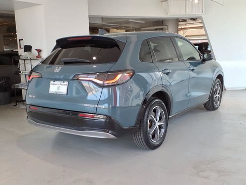 Used 2024 Honda HR-V EX-L image 4