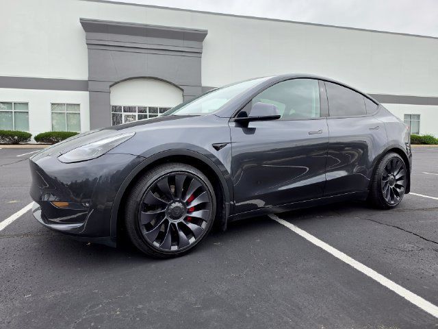 Used 2024 Tesla Model Y Performance AWD/4WD image 14