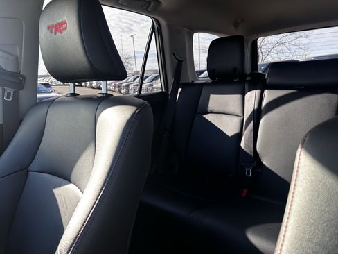 Used 2020 Toyota 4Runner TRD Off-Road Premium image 12