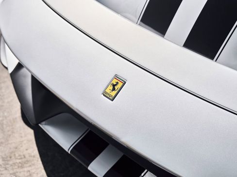 Used 2020 Ferrari 488 Pista Coupe RWD image 7