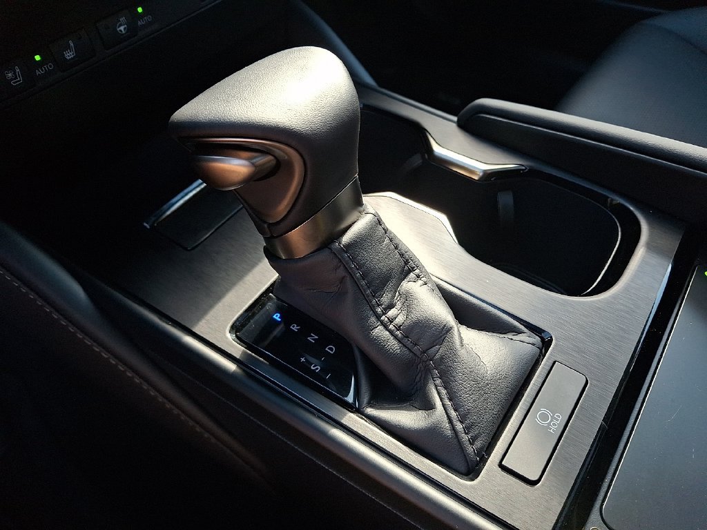 Certified 2025 Lexus ES 350 w/ Premium Package FWD image 17