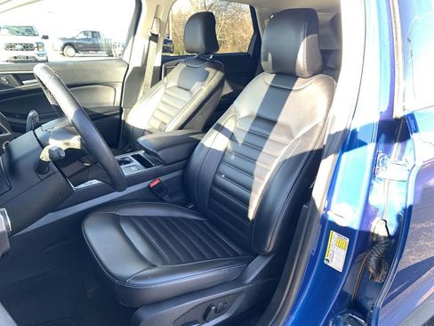 Used 2023 Ford Edge SEL image 13