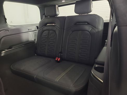Used 2024 Rivian R1S Adventure AWD/4WD image 22