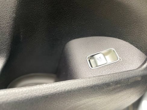 Used 2020 Mercedes-Benz GLE 350 4MATIC image 18