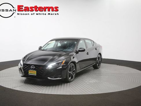 Used 2023 Nissan Altima 2.5 SR FWD image 53