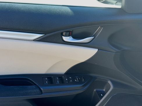 Certified 2020 Honda Civic LX image 16