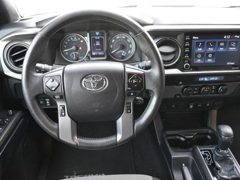 Used 2021 Toyota Tacoma TRD Sport image 15