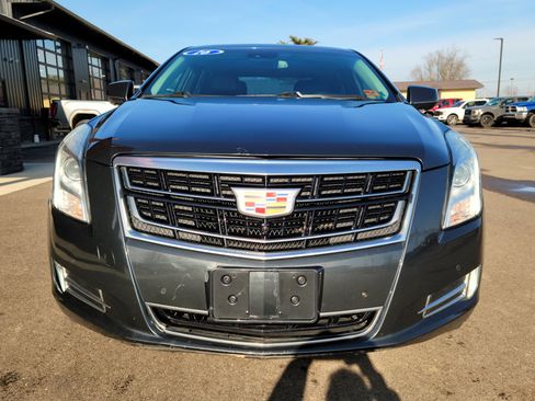 Used 2016 Cadillac XTS Premium image 2