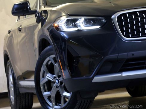 Certified 2023 BMW X4 xDrive30i w/ Premium Package image 4