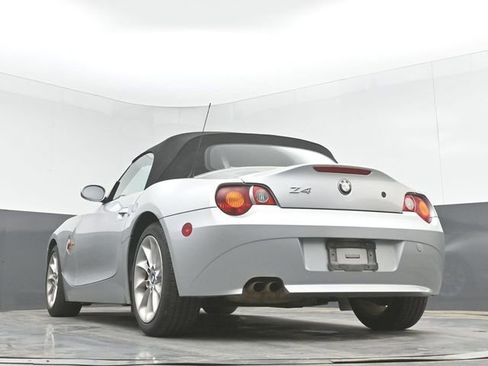 Used 2003 BMW Z4 2.5i image 32
