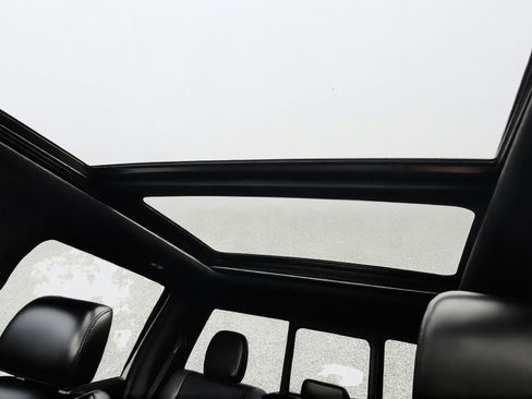 Used 2019 Ford F150 Raptor w/ Equipment Group 802A Luxury AWD/4WD image 13