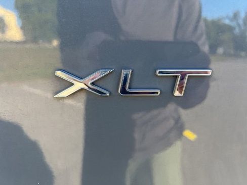 Used 2022 Ford Transit 350 XLT image 37