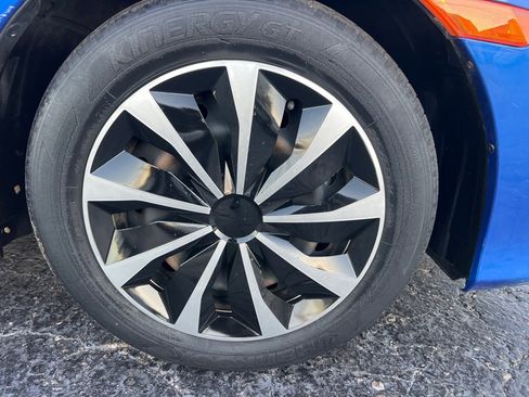 Used 2018 Honda Civic LX image 38