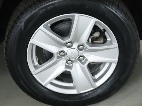 Used 2022 Jeep Compass Latitude image 10