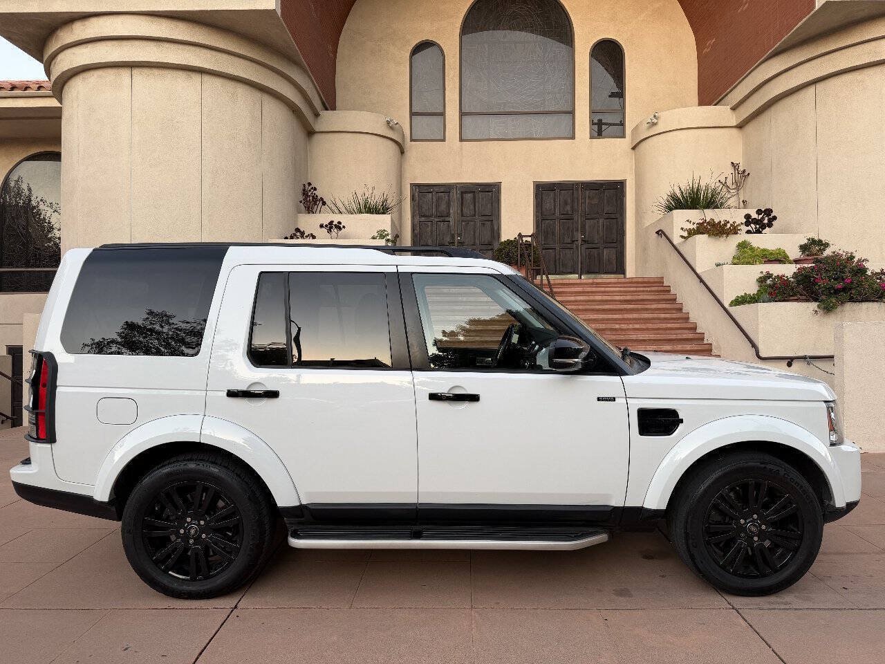 Used 2015 Land Rover LR4 HSE LUX AWD/4WD image 5