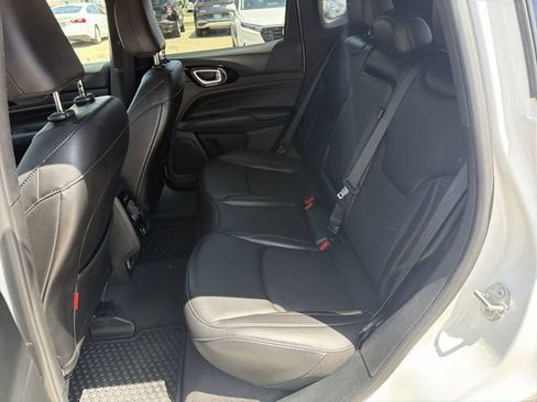 Used 2023 Jeep Compass Trailhawk AWD/4WD image 23
