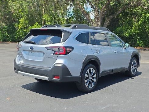 Used 2024 Subaru Outback Limited AWD/4WD image 6