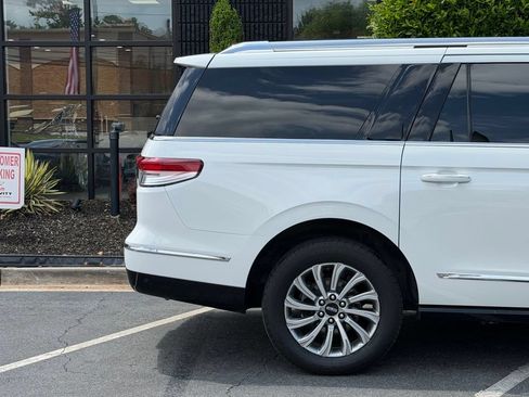 Used 2024 Lincoln Navigator L 4WD image 22