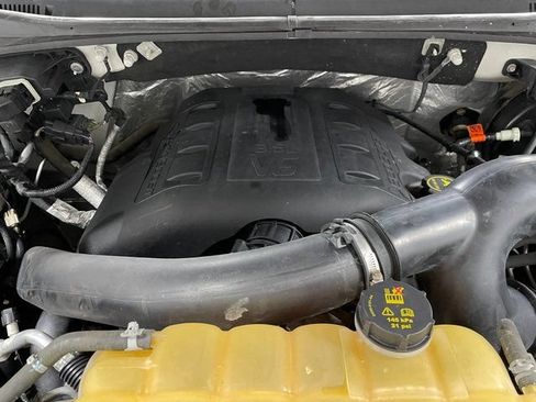 Used 2015 Ford F150 Lariat w/ Equipment Group 502A Luxury AWD/4WD image 23