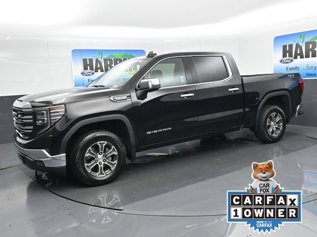 Used 2025 GMC Sierra 1500 SLT AWD/4WD image 1
