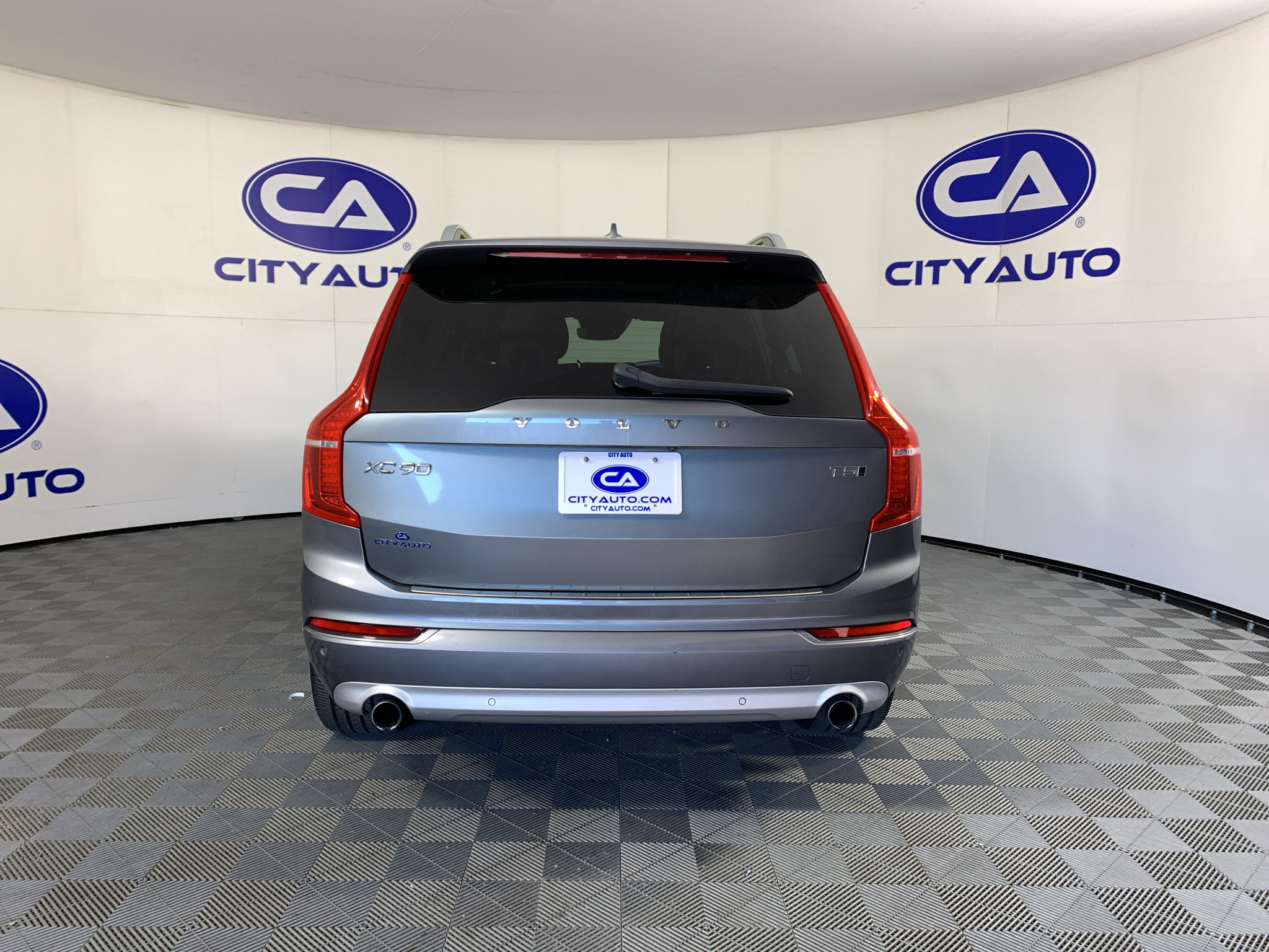 Used 2019 Volvo XC90 T5 Momentum w/ Advanced Package AWD/4WD image 4