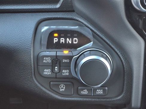 New 2026 RAM 1500 4x4 Crew Cab image 25