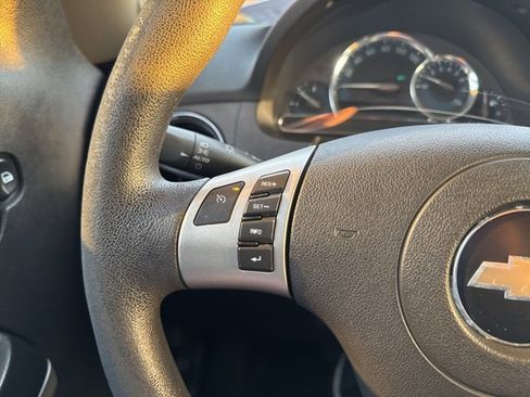 Used 2010 Chevrolet HHR LT image 20