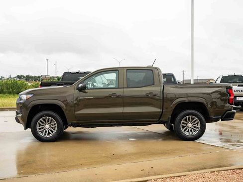 Used 2023 Chevrolet Colorado LT w/ LT Convenience Package RWD image 2