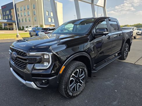 Used 2024 Ford Ranger Lariat w/ FX4 Off-Road Package image 7