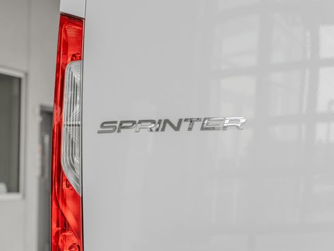 New 2025 Mercedes-Benz Sprinter 2500 image 22