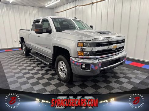 Used 2019 Chevrolet Silverado 2500 LT w/ LT Convenience Package AWD/4WD image 1