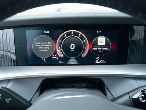 New 2026 Volkswagen Tiguan SE R-Line image 18