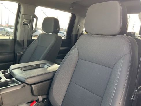 Used 2025 Chevrolet Silverado 2500 Custom w/ Z71 Off-Road Package image 7