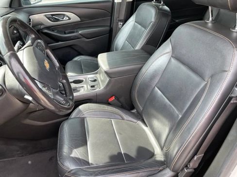 Used 2021 Chevrolet Traverse LT w/ LT Premium Package AWD/4WD image 8