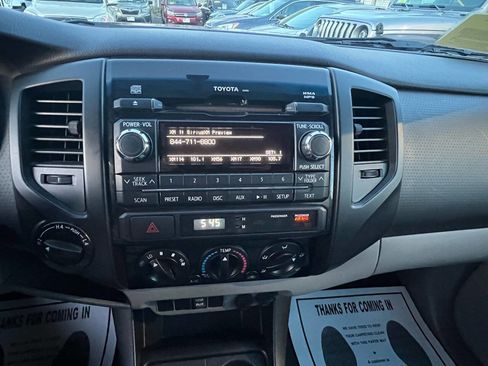 Used 2012 Toyota Tacoma 4x4 Double Cab image 24