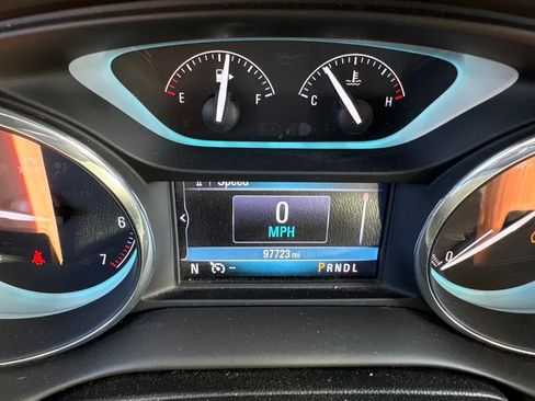 Used 2017 Buick Envision Essence FWD image 27