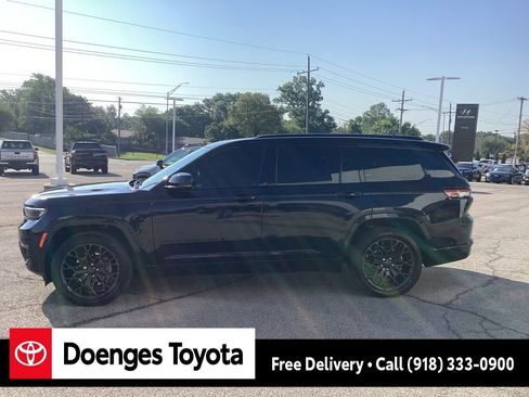 Used 2023 Jeep Grand Cherokee L Summit w/ Advanced Protech Group IV image 6