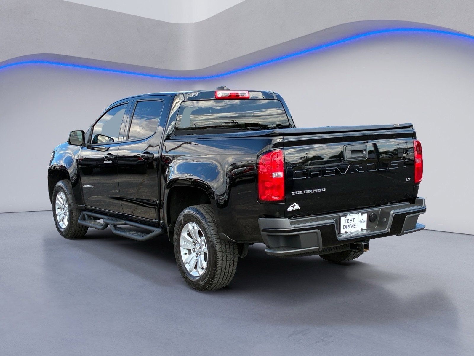 Used 2022 Chevrolet Colorado LT RWD image 6